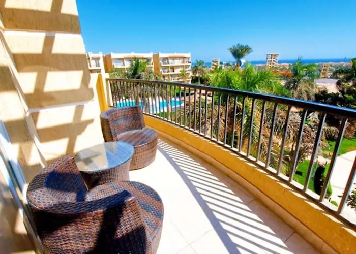 With Sea View And Swimming Pools *